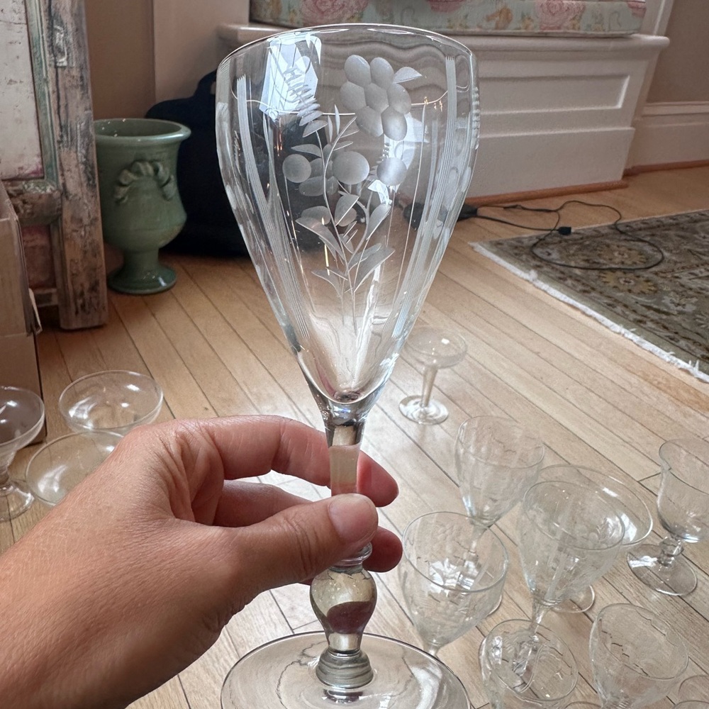 6 pieces Depression wine glasses